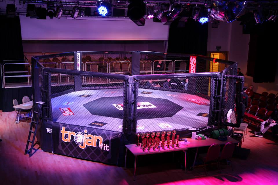 MMA RING SPODNJI DUPLEK